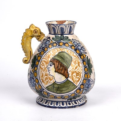 Lot 121 - An antique Italian majolica vase decorated...