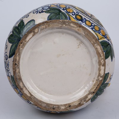 Lot 121 - An antique Italian majolica vase decorated...