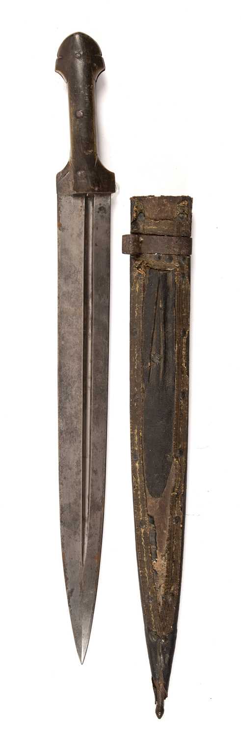 Lot 172 - A 19th century Caucasian Khanjali with a horn...