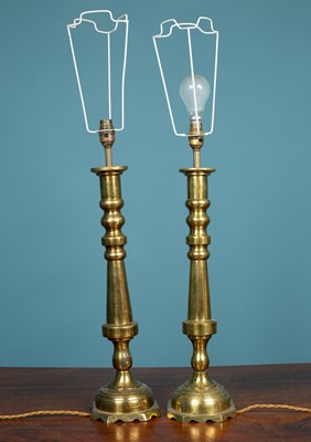 Lot 145 - A group of five table lamps
