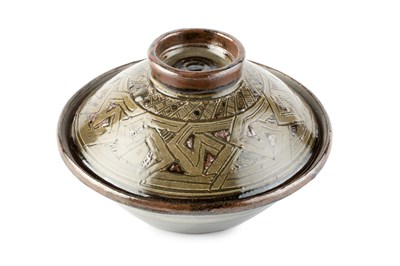 Lot 538 - Michael O'Brien at Abuja Pottery Lidded bowl...