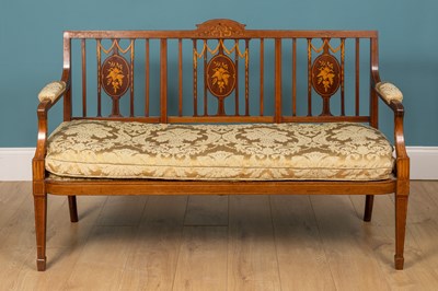 Lot 580 - An Edwardian parlour setee