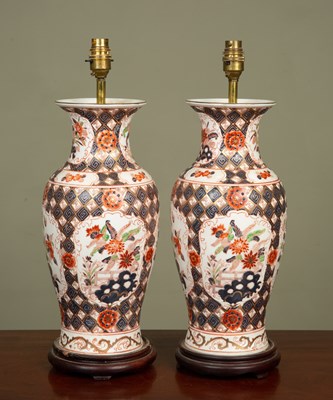 Lot 428 - A pair of Japanese Imari style lamp bases