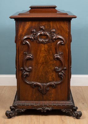 Lot 453 - A Victorian Mahogany dining room pedestal