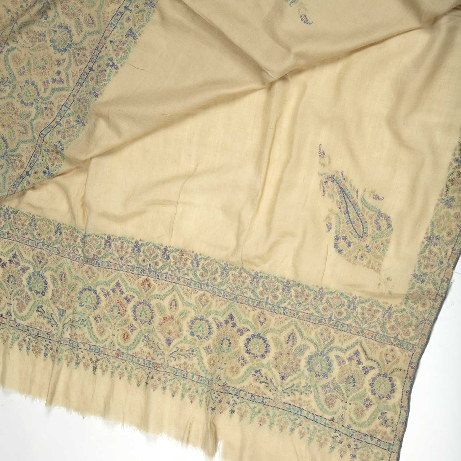 Lot 583 - Kashmiri Kani Shawl in pashmina Indian with...