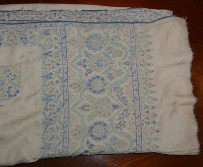 Lot 583 - Kashmiri Kani Shawl in pashmina Indian with...
