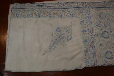 Lot 583 - Kashmiri Kani Shawl in pashmina Indian with...