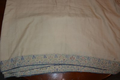 Lot 583 - Kashmiri Kani Shawl in pashmina Indian with...