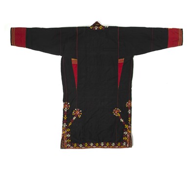 Lot 587 - Tekke Turkoman chyrpy Turkmenistan of black...