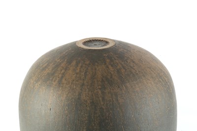 Lot 624 - John Ward (1938-2023) Large Vessel stoneware,...