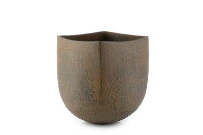 Lot 623 - John Ward (1938-2023) Vessel stoneware,...