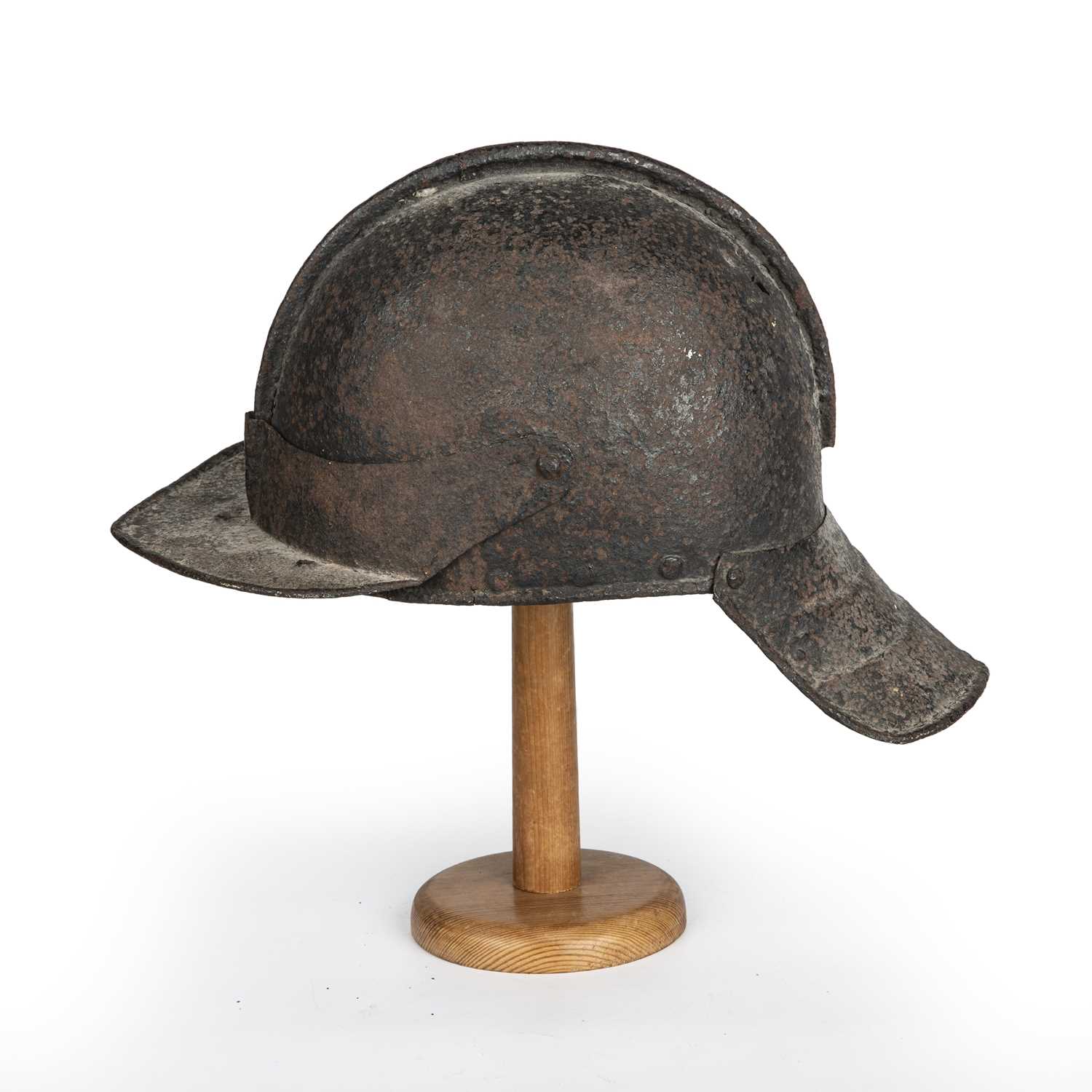 Lot 175 - A Cromwellian style lobster tail helmet 20cm...