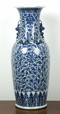 Lot 6 - Large blue and white porcelain vase Chinese,...