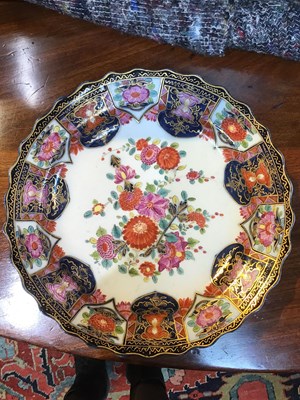 Lot 80 - An 18th century Meissen porcelain plate with a...