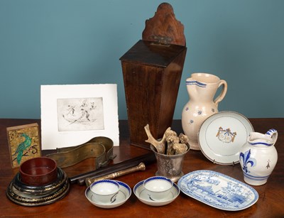 Lot 270 - A collection of miscellaneous items