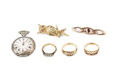 Lot 88 - A collection of jewellery, comprising a...