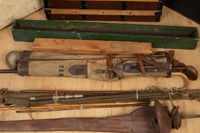 Lot 486 - A quantity of luggage and sporting equipment