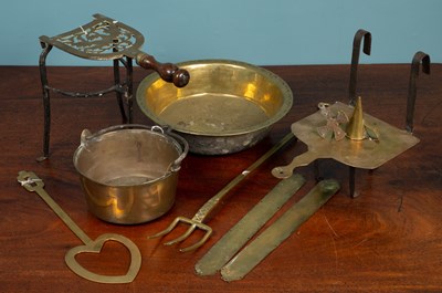Lot 106 - A collection of antique metalware