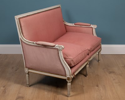 Lot 149 - A Georgian-style white painted beechwood settee