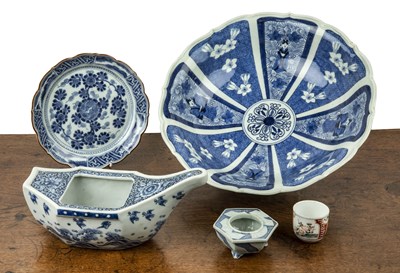 Lot 603 - Group of pieces Japanese to include an Hirado...