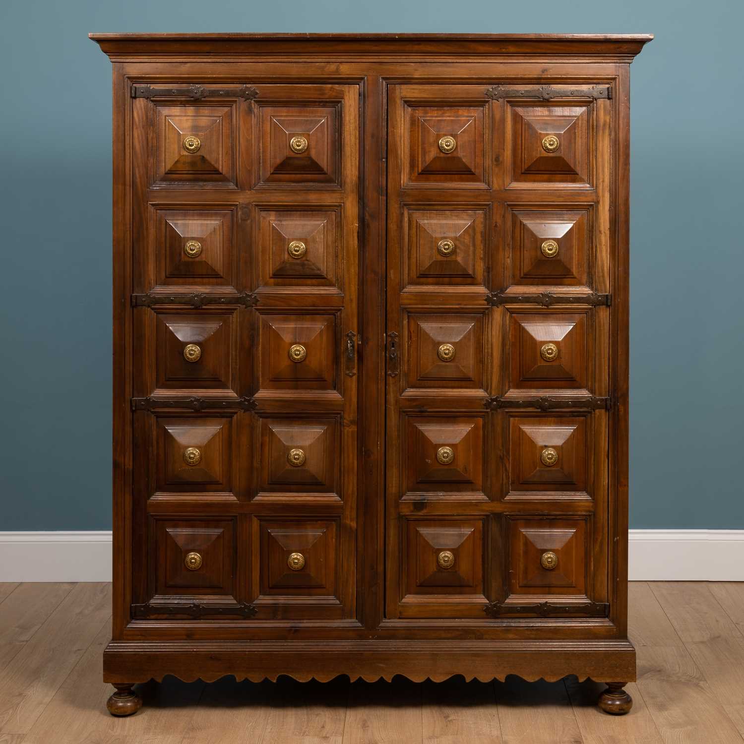 Lot 322 - An Italian, walnut bookcase or cupboard