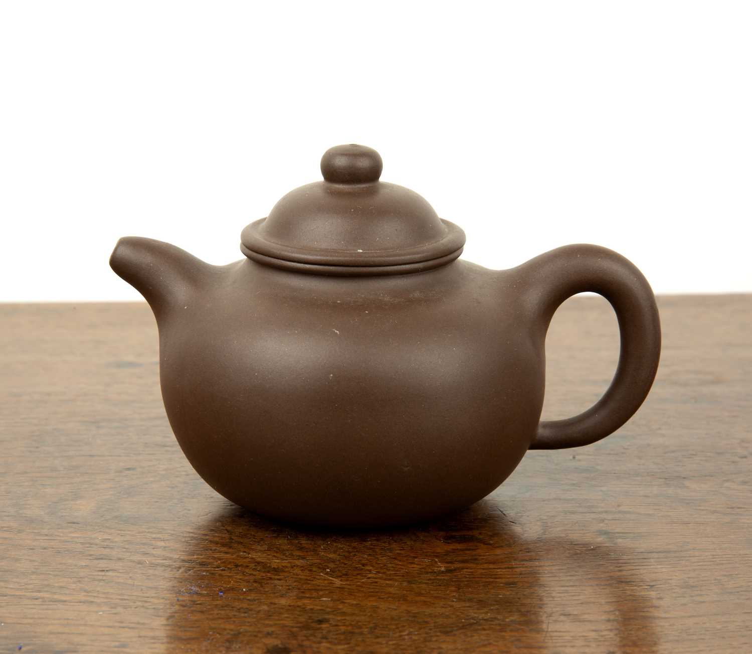 Yixing teapot: Real use for really small ones?