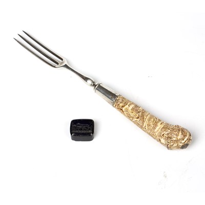 Lot 340 - A mid 18th century agate ware white metal fork,...