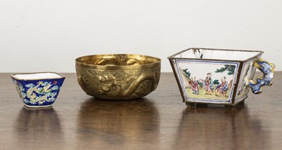 Lot 371 - Enamel cup Chinese Canton of square form,...