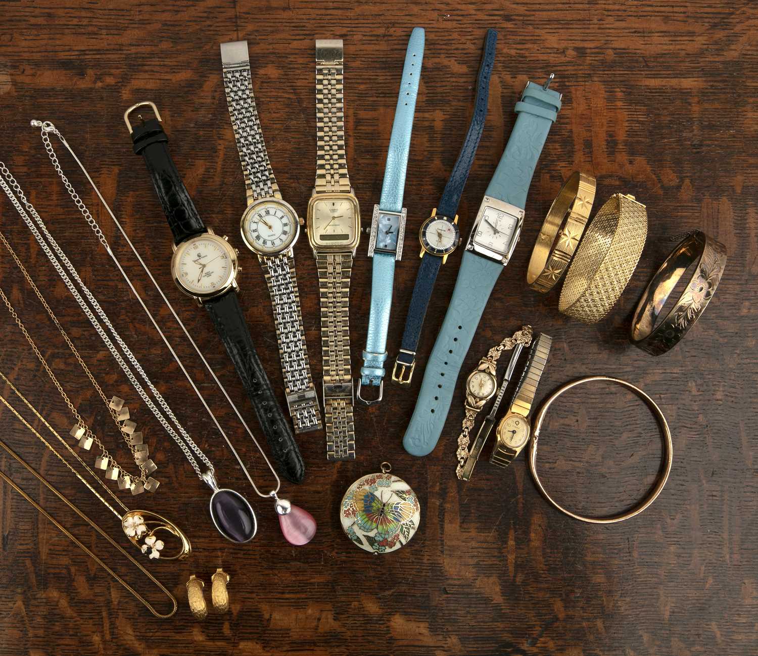 Lot watches store