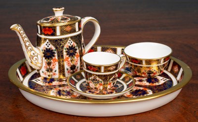 Lot 94 - A collection of Royal Crown Derby porcelain