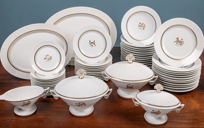 Lot 309 - An early 20th century Royal Copenhagen porcelain part dinner service