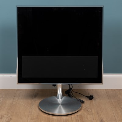 Lot 277 - A Bang & Olufsen BeoVision 10-32 LCD television