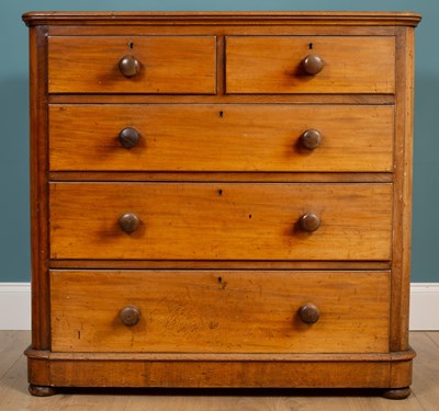 Lot 306 - A Victorian mahogany chest of drawers