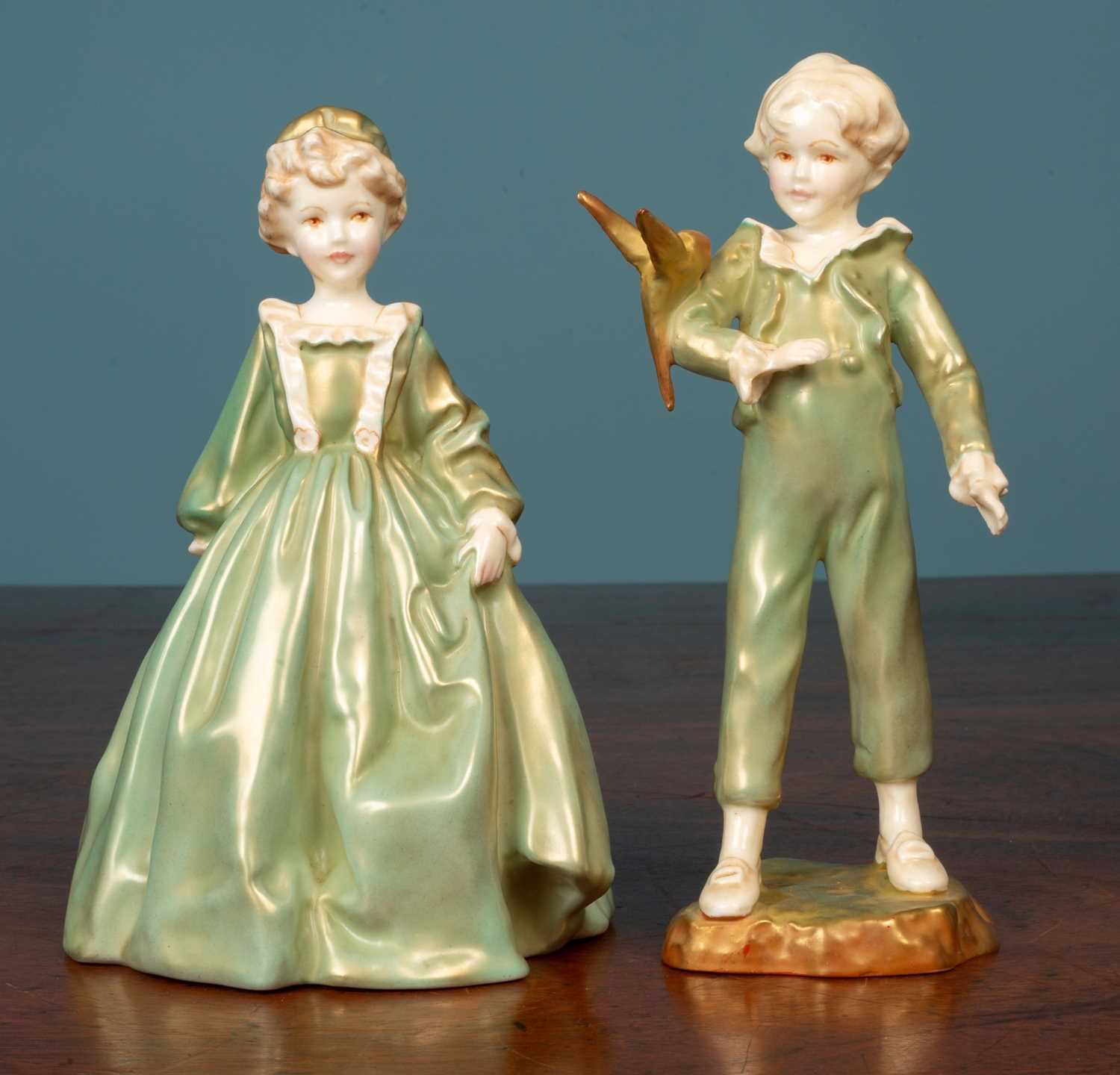 Lot 2 - A pair of Worcester figurines