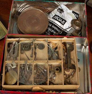 Lot 404 - A garniture de cheminée and further clock parts