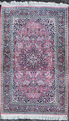 Lot 196 - A modern Hamadan style rug