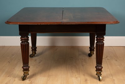 Lot 417 - A Victorian mahogany dining table