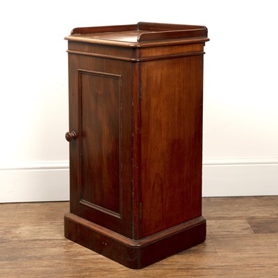 Lot 42 - Victorian pot cupboard Mahogany, with...