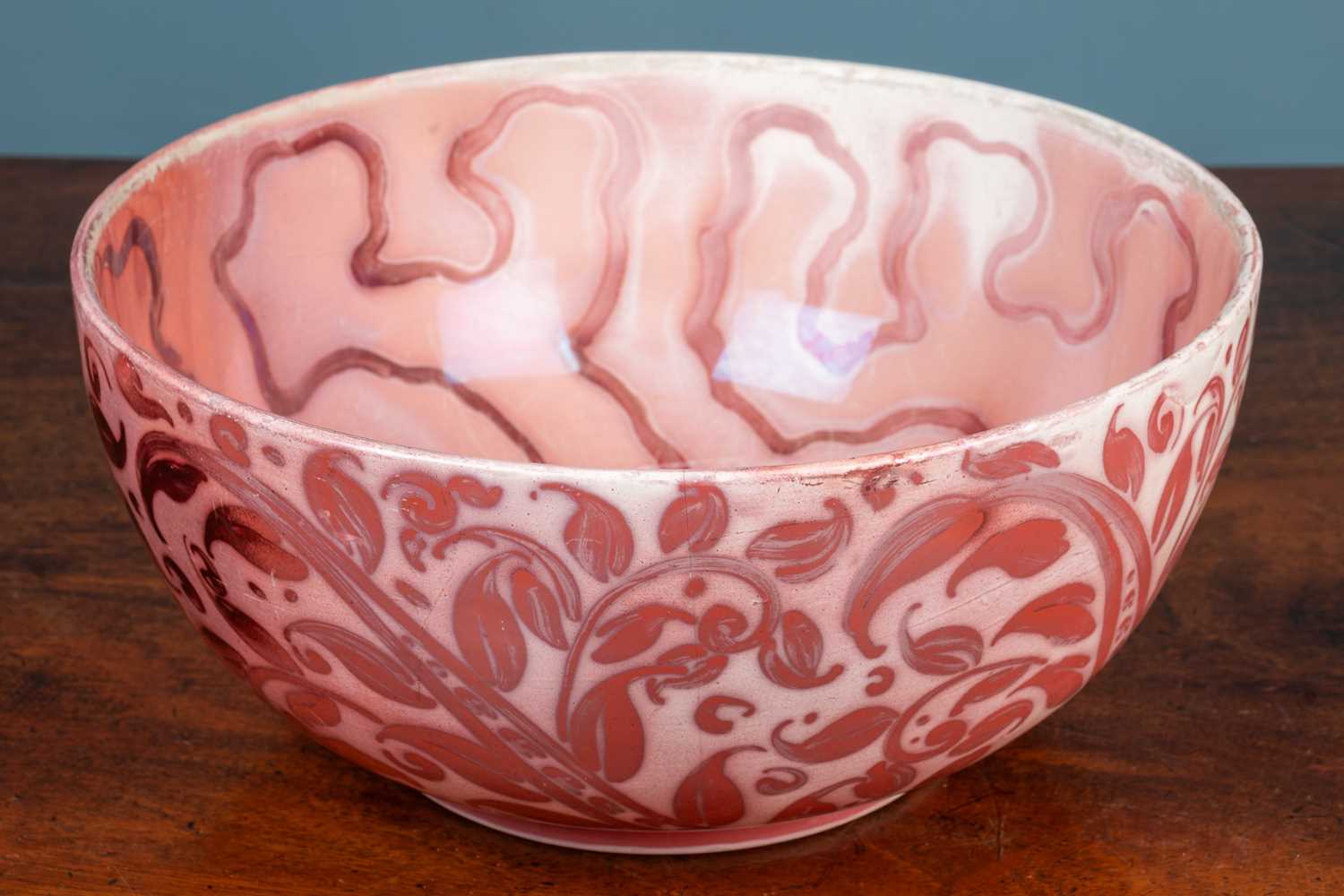 Lot 23 - An English pottery lustre bowl