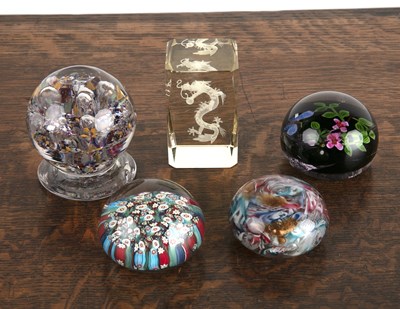 Lot 365 - Five glass paperweights including a French...