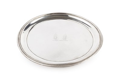 Lot 209 - A George III silver circular teapot stand,...