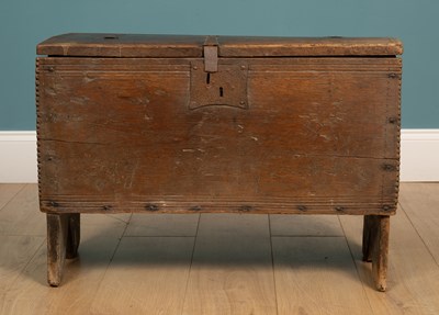 Lot 426 - An antique oak chest or coffer