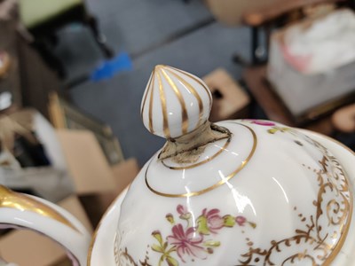 Lot 14 - A Dresden tea service