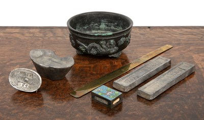 Lot 358 - Group of pieces Chinese, including a bronze...