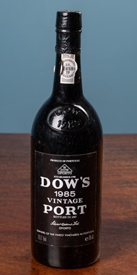 Lot 1002 - A bottle of Dows 1985 Vintage Port