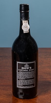 Lot 1002 - A bottle of Dows 1985 Vintage Port