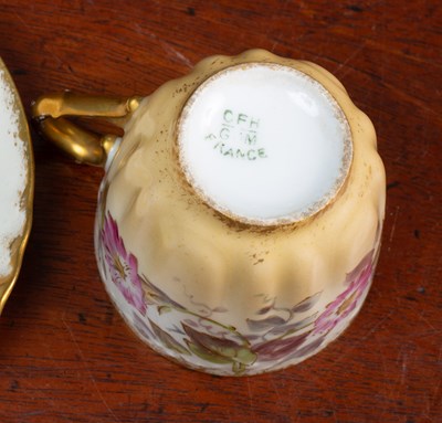 Lot 616 - A cased tea set