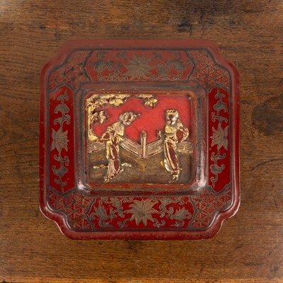 Lot 523 - Red lacquer box Chinese in a square form with...