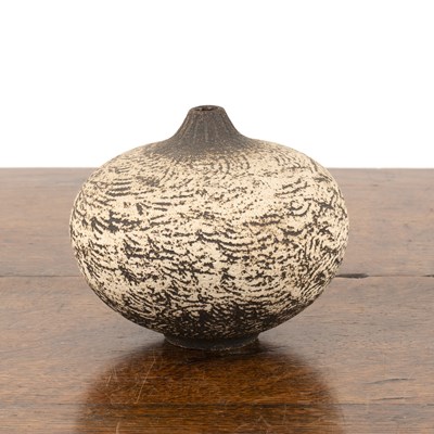 Lot 354 - Waistel Cooper (1921-2003) Studio pottery,...