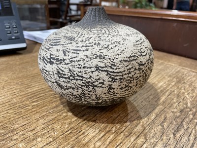 Lot 354 - Waistel Cooper (1921-2003) Studio pottery,...